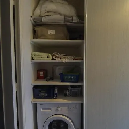 아파트 Le Lavandou: 4 Pers, Plage, Parking - Fr-1-803-83 *